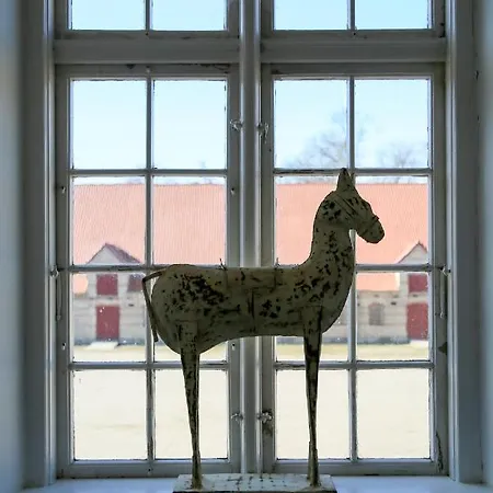 Hotel Lundsgaard Gods - Ved Sommers 3*