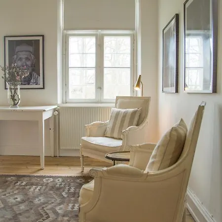 Lundsgaard Gods - Ved Sommers Hotel