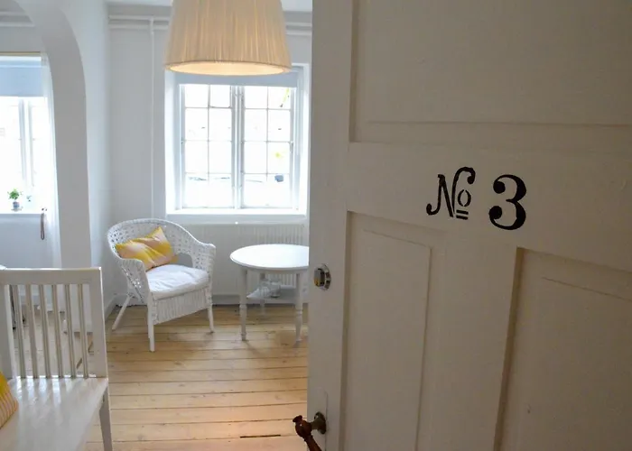 فندق Lundsgaard Gods 3*